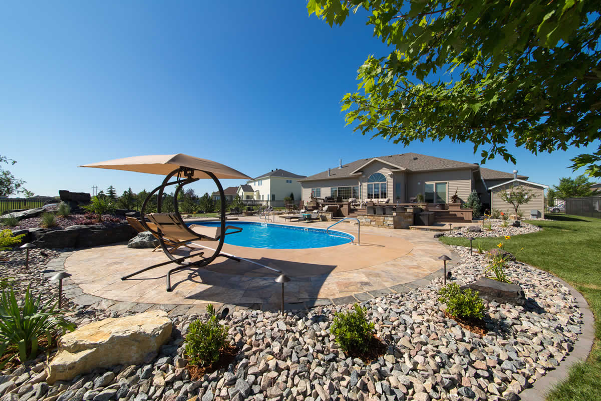 Creating functional outdoor living spaces