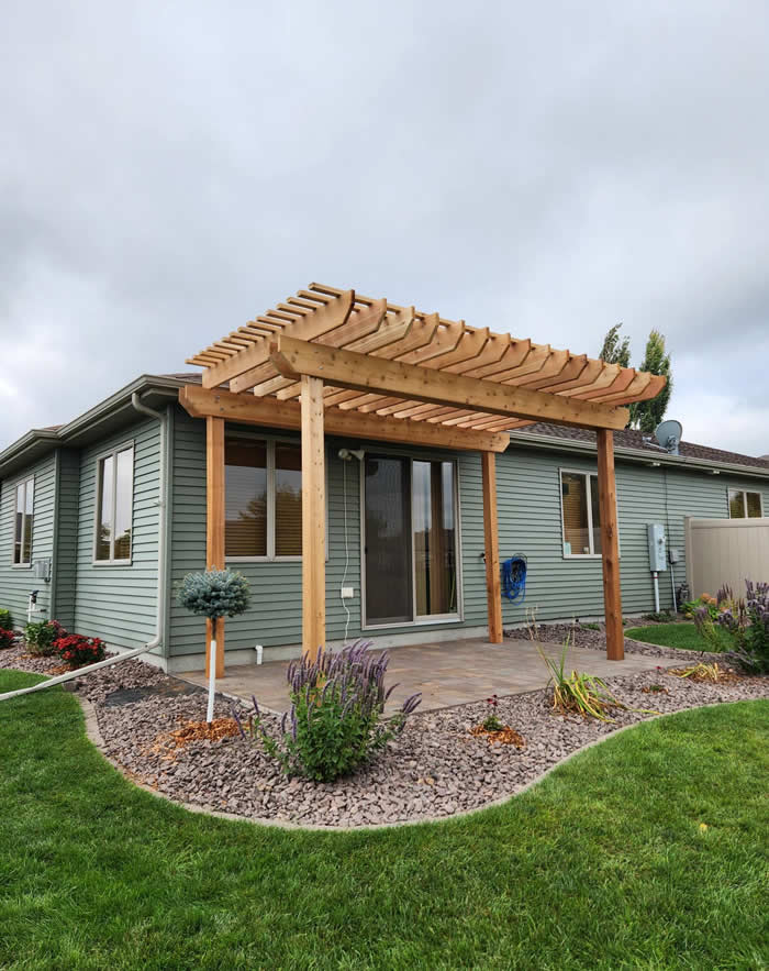 Custom decking and pergola services in Fargo-Moorhead